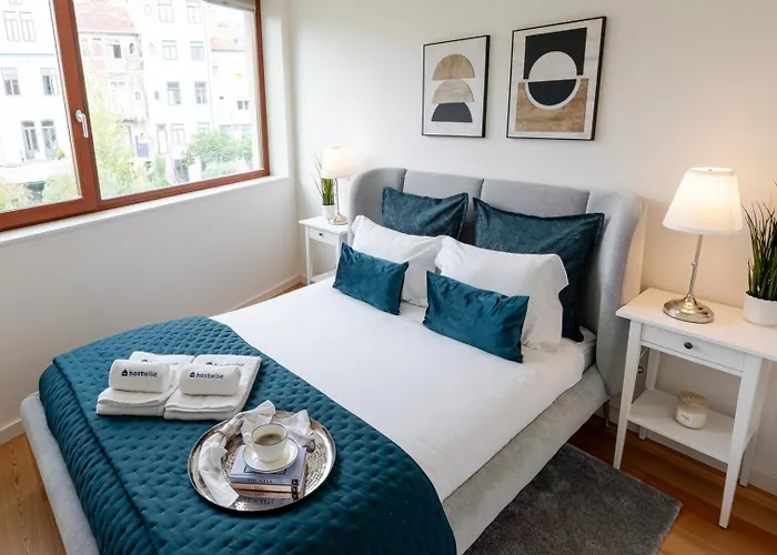 Modern & Bright Flat In Cedofeita By Hostwise פורטו