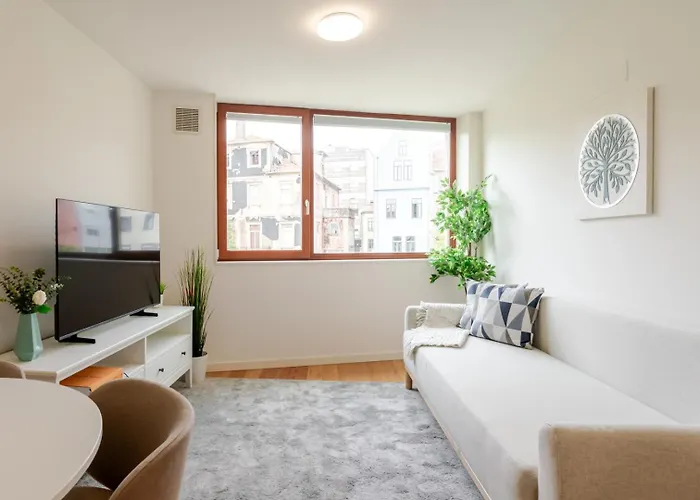 Modern & Bright Flat In Cedofeita By Hostwise Lägenhet Oporto
