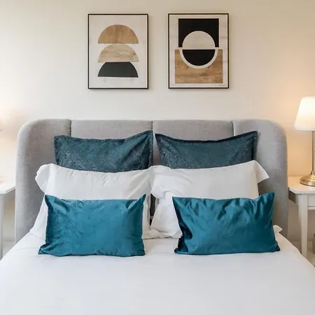 Modern & Bright Flat In Cedofeita By Hostwise Porto